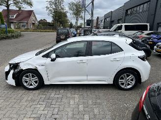 Toyota Corolla 1.8 HYBRID ACTIVE picture 2