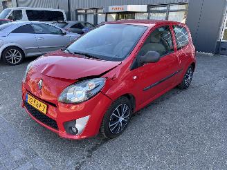 krockskadad bil auto Renault Twingo II 1.2-16V Authentique 2010/2