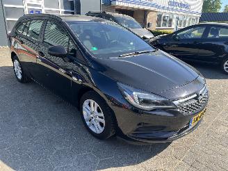 Opel Astra SPORTS TOURER 1.0 Online Edition picture 5