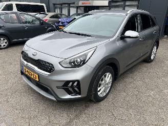 Vaurioauto  passenger cars Kia Niro 1.6 GDI HYBRID 2021/4