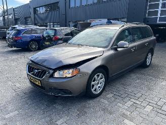 škoda osobní automobily Volvo V-70 2.0 Momentum 2008/9