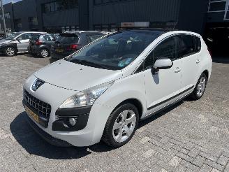 Schadeauto Peugeot 3008 1.6 THP Première 2009/11