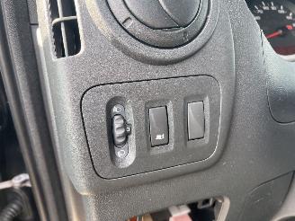 Renault Master T35 2.3 dCi L2H2 2017 picture 15
