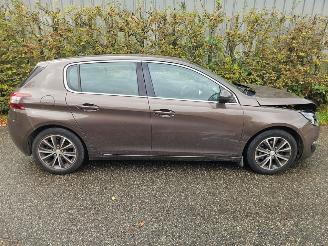 Peugeot 308 1.6 16V THP Hatchback 4Dr Benzine 1.598cc 92kW picture 5