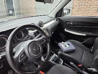 Suzuki Swift 1.2 Select picture 9