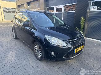 Voiture accidenté Ford Grand C-Max 1.0 Titanium Full options 2013/1