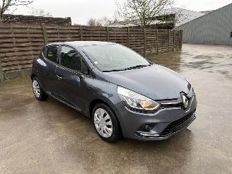 Schadeauto Renault Clio 4 2019/4