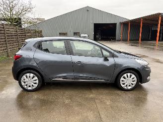 Renault Clio 4 picture 16