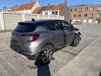Renault Captur 1.6i - 16V SCE 145 E-TECH picture 5