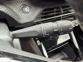 Peugeot e-208 II 136 ALLURE PACKET 50KWH picture 14