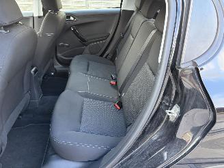 Peugeot 208 1 PHASE 2 1,2 picture 8