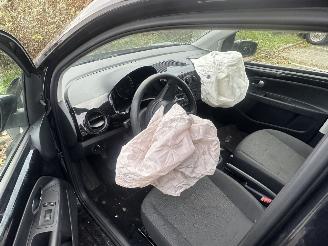 Volkswagen Golf  picture 4