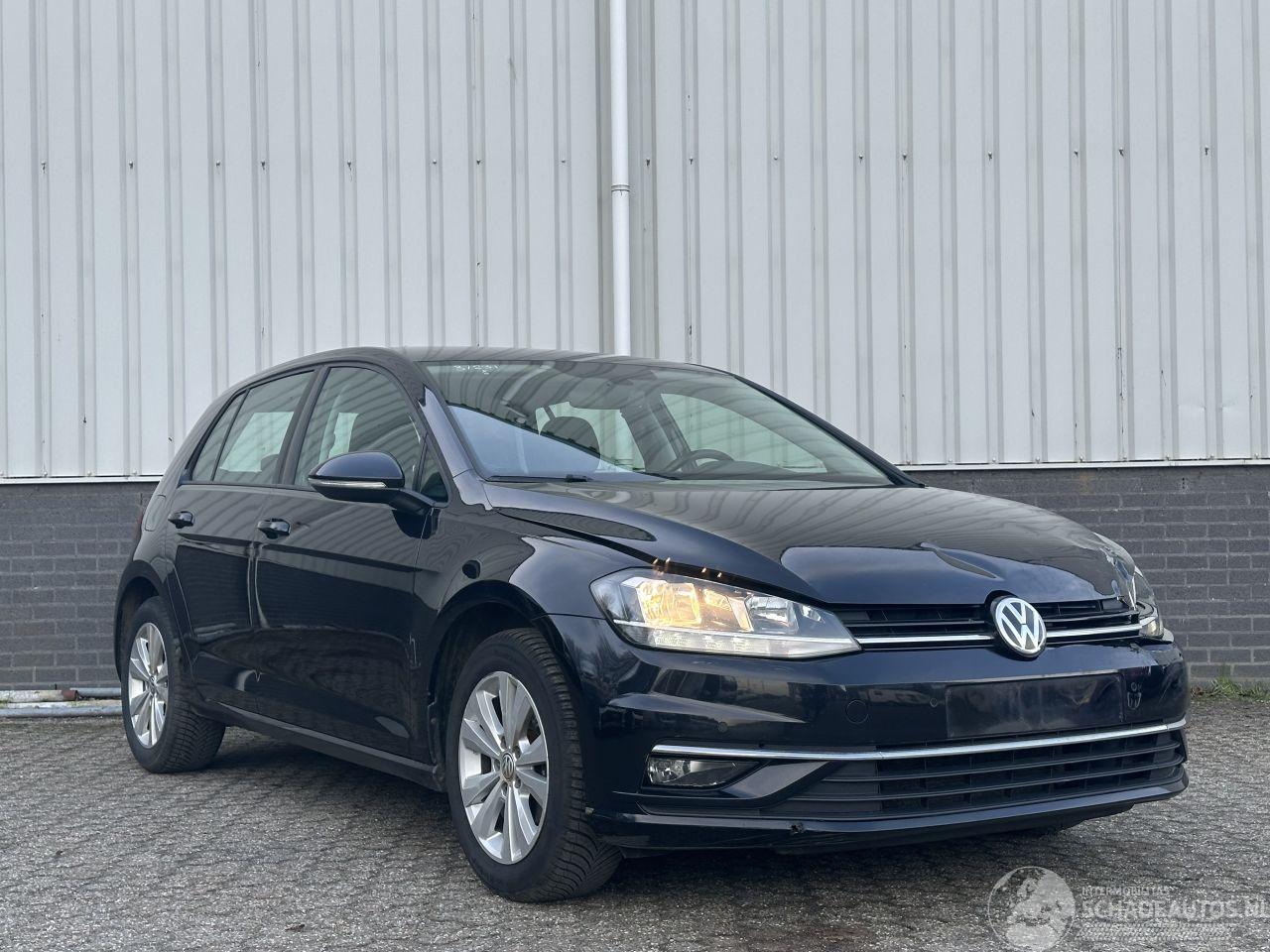 Volkswagen Golf 1.0TSI Highline