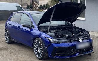 Volkswagen Golf 2.0TSI R Panorama picture 5