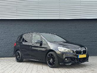 Voiture accidenté BMW 2-serie 218i Centennial High Executive 7p 2016/4