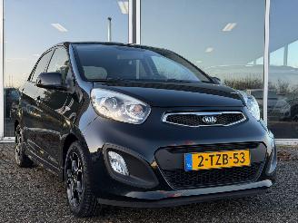 Unfallwagen Kia Picanto 1.0 CVVT World Cup Ed. Airco NAP 2014/7