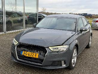krockskadad bil auto Audi A3 Audi A3 Sportback 1.0 TFSI Sport Lease Edition NAP 2017/9