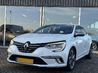 uszkodzony samochody osobowe Renault Mégane 1.2 TCe GT-Line 2017/2