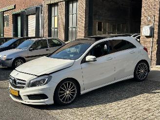  Mercedes A-klasse A180 AMG PANO/LED 2014/3