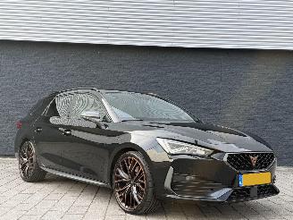 Vaurioauto  passenger cars Cupra Leon Sportstourer 1.4 e-Hybrid VZ 2021/8