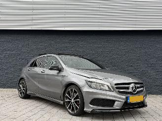 Damaged car Mercedes A-klasse A180 BENZINE AMG PANO 2012/10