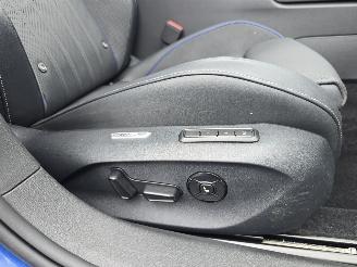 Volkswagen Passat  picture 24