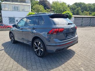 Auto incidentate Volkswagen Tiguan R-LINE TDi 4MOTION 142 kW 2025/6
