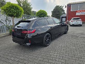 krockskadad bil auto BMW  530e M 220 kW Hybride 2024/11