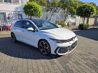 damaged passenger cars Volkswagen Golf GTI 195 kW PANORAMA IQ LED 2024/10