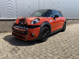 Vaurioauto  passenger cars Mini Cooper S John Cooper Works Package, Sportstoelen , Harman , Carplay 2019/3