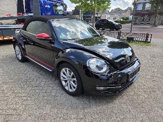 Volkswagen Beetle 1.2 TSI CLUB 1e EIGENAAR  LICHTE PLAATSCHADE WEL AIRBAGS ER UIT ZEER WEINIG KILOMETERS 62684KM picture 6