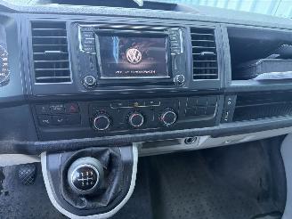 Volkswagen Transporter 2.0 TDI L1H2 Highline Bi Xenon Airco picture 11