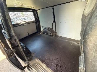 Volkswagen Transporter 2.0 TDI L1H2 Highline Bi Xenon Airco picture 12