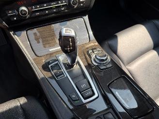 BMW 5-serie 523i High Executive Leder Xenon Pano picture 15