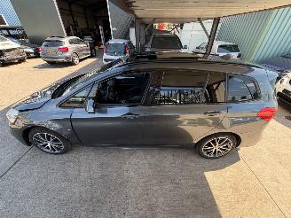 BMW 2-serie 220i M PERFORMANCE PANO XENON 7 PERSOONS picture 6