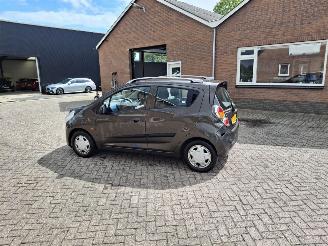 Vaurioauto  passenger cars Chevrolet Spark 1.0i  68pk lpg   airco 2011/7