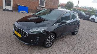 Vaurioauto  passenger cars Ford Fiesta 1.0 hybrid titanium  92kw  navi 2022/11