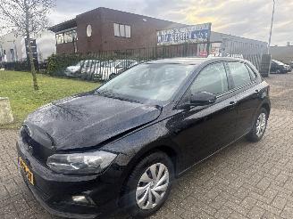 Coche accidentado Volkswagen Polo 1.0 BOUWJAAR 2020 MET RIJDBARE SCHADE! VASTE PRIJS! 8999 EURO 2020/10