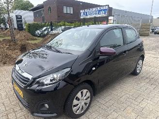 Vaurioauto  passenger cars Peugeot 108 1.0e-VTI BLEU LION 74463 KM BOUWJAAR 2017 LICHTE SCHADE! 4600 2017/4