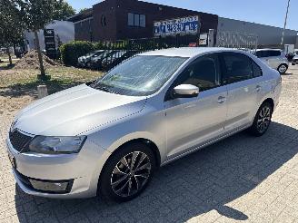 Schadeauto Skoda Rapid 1.2 TSi EDITION AUTOMAAT! BOUWJAAR 2016 112668 KM 5999 EURO 2016/2