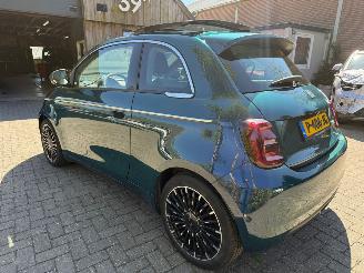 uszkodzony samochody osobowe Fiat 500 LA PRIMA 42 KWH PANO LEER NAP 2022/3