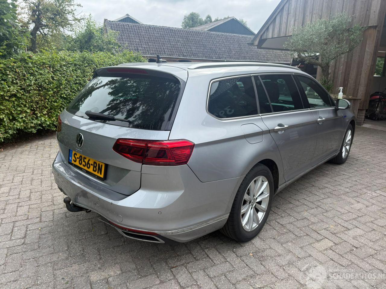 Volkswagen Passat 1.4 TSI PHEV GTE PANO NL AUTO
