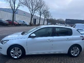 Peugeot 308 1.6 THP ACTIVE picture 3