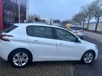 Peugeot 308 1.6 THP ACTIVE picture 7