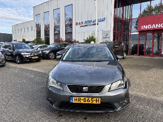 skadebil auto Seat Leon ST1.6 TDI STYLE CONNEC 2016/1