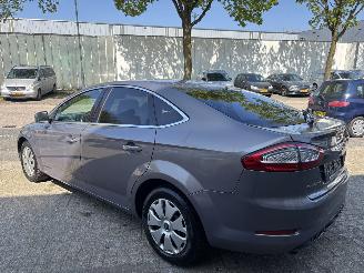 Ford Mondeo 2.0 16V LIMITED picture 4