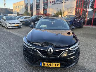 Coche accidentado Renault Mégane 1.3 TCE BUSINESS ZEN 2022/1
