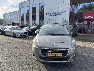 skadebil auto Peugeot 5008 1.2 PURET. STYLE 5P. 2016/2