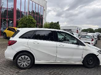 Mercedes B-klasse 220 picture 7