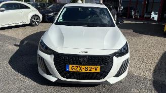 uszkodzony samochody osobowe Peugeot 208 1.2 PURETECH 75 STYLE 2025/1